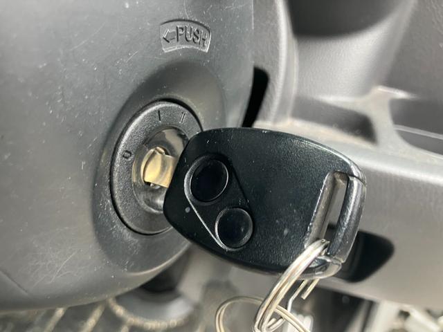 アクティトラック SDX ワンオーナー 2WD オートマチック車 エアコン パワーステアリング パワーウィンドウ 純正AM/FMラジオ 社外12インチアルミ キーレスエントリー 三方開 軽トラック(24枚目)