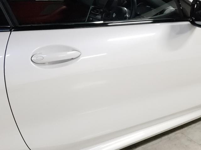 ８シリーズ Ｍ８５０ｉ　ｘＤｒｉｖｅクーペ　カーボンファイバー製ルーフ　レッド＆ブラックツートン革シート　２０インチＡＷ　フルセグＴＶ　ヘッドアップディスプレイ　シートヒーター　シートクーラー　ｈａｒｍａｎｋａｒｄｏｎサラウンドサウンドシステム（28枚目）