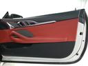 Ｍ８５０ｉ　ｘＤｒｉｖｅクーペ　カーボンファイバー製ルーフ　レッド＆ブラックツートン革シート　２０インチＡＷ　フルセグＴＶ　ヘッドアップディスプレイ　シートヒーター　シートクーラー　ｈａｒｍａｎｋａｒｄｏｎサラウンドサウンドシステム（48枚目）