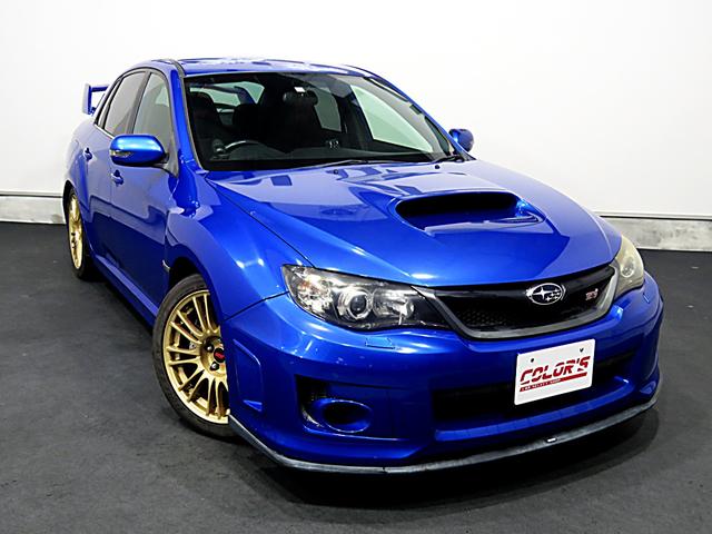 ＷＲＸ　ＳＴｉ　車高調　ＨＫＳエアクリ　ＧＰスポーツＥＸＡＳマフラー　社外アルミラジエーター　エアロパーツ　大型リアスポイラー　ＳＩドライブ　純正１８ＡＷ　専用スポーツシート　ＨＩＤ　フォグランプ　４ＷＤ　ターボ(2枚目)