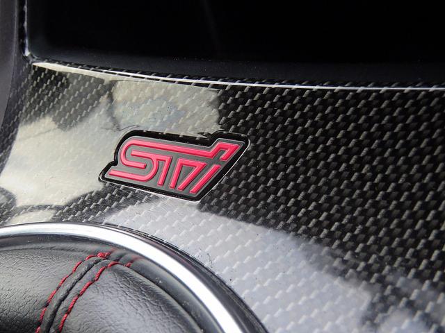 ＷＲＸ ＳＴＩ ＳＴＩ　エアロパーツ　Ｓｉドライブ　ハーフレザー　大型リアスポイラー　スマートキー　プッシュスターター　４ＷＤ　ターボモデル　カロッツェリアナビ　ＬＥＤヘッドライト　専用スポーツシート　ビッグキャリパー（35枚目）