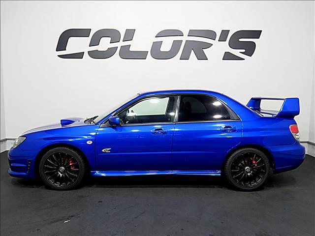 インプレッサ ＷＲＸ　ＷＲ－リミテッド２００５　タイミングベルト交換済　エアロパーツ　特別仕様車　キーレス　キセノンヘッドライト　専用スポーツシート　４ＷＤ　ターボ　大型リアスポイラー　フォグカバー（8枚目）