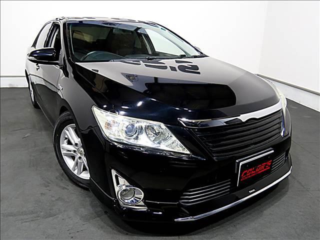 カムリ ハイブリッド　レザーパッケージ　買取車　エアロパーツ　ブラックレザーシート　ハイブリッド　ＬＥＤヘッドライト　フォグランプ　純正ナビＢカメラ　スマートキー　シートヒーター　プッシュスタート（2枚目）