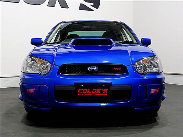 インプレッサ ＷＲＸ　ＳＴｉ　タイミングベルト交換済　フジツボマフラー　大型リアスポイラー　ゴールドブレンボキャリパー　ＳＴＩ専用スポーツシート　４ＷＤ　ターボ　ＨＩＤ　タワーバー　純正１７ＡＷ（5枚目）
