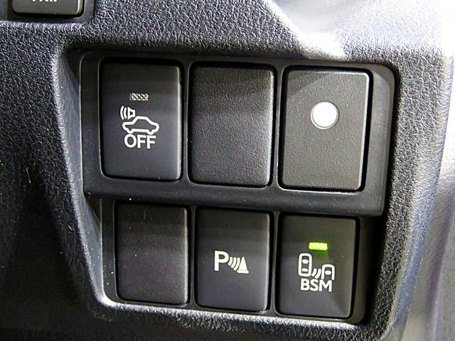 IS IS300h FスポーツXライン 特別仕様車 サンルーフ トランクスポイラー ETC ブラックレッドインテリア スピンドルグリル スマートキー(28枚目)