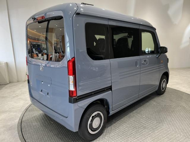 Ｎ－ＶＡＮ＋スタイル ファン・ホンダセンシング　届出済未使用車　軽バン　衝突被害軽減システム　スマートキー　レーンアシスト　両側スライドドア　アイドリングストップ　ＬＥＤライト　電動格納ミラー　パワーウィンドウ　運転席エアバッグ（9枚目）