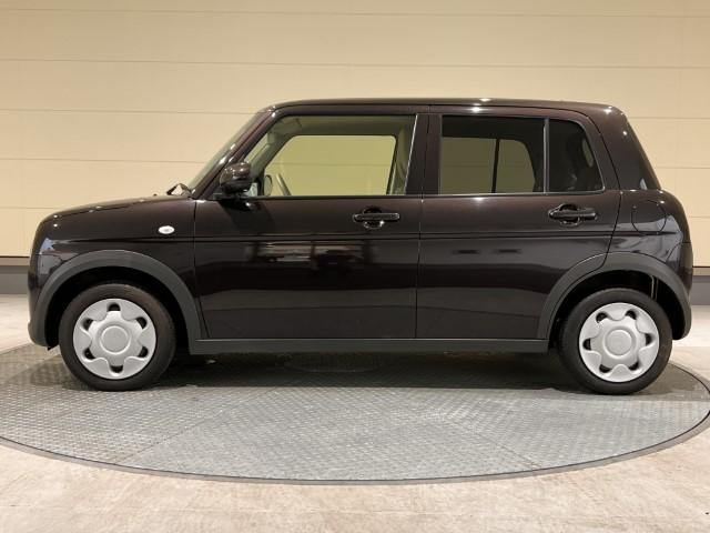 アルトラパン Ｌ　届出済未使用車　衝突軽減ブレーキ　誤発進抑制　車線逸脱警報　標識認識機能　アイドリングストップ　運転席シートヒーター　オートエアコン　電動格納ミラー　キーレスプッシュスタート　軽自動車（11枚目）