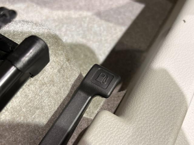 アルトラパン Ｌ　届出済未使用車　衝突軽減ブレーキ　誤発進抑制　車線逸脱警報　標識認識機能　アイドリングストップ　運転席シートヒーター　オートエアコン　電動格納ミラー　キーレスプッシュスタート　軽自動車（24枚目）