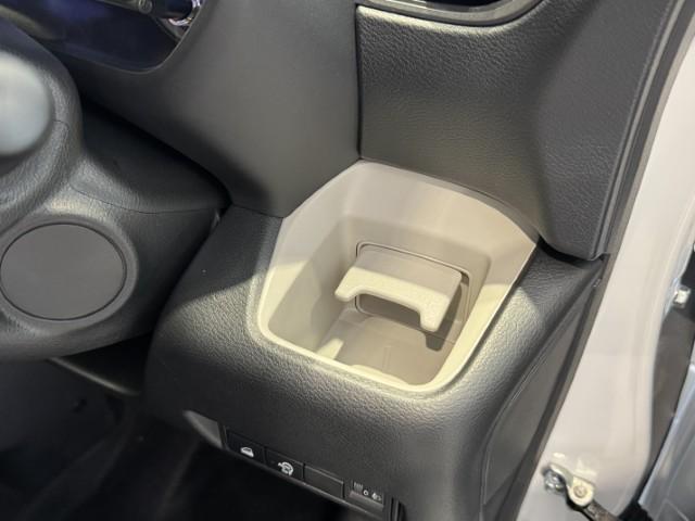 デリカミニ G プレミアム リミテッドエディション 届出済未使用車 衝突軽減ブレーキ 両側電動スライド オートエアコン オートライト ステアリングヒーター LEDライト アルミホイール スマートキー ハイビームオート(30枚目)