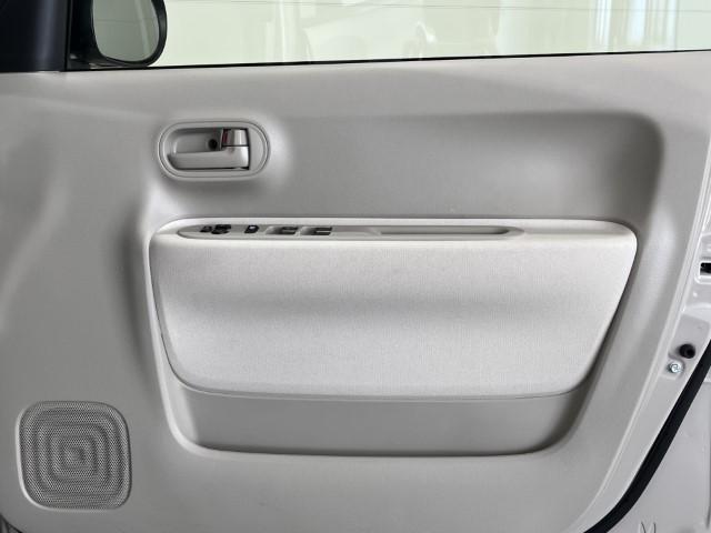 アルトラパン L 届出済未使用車 衝突軽減ブレーキ 誤発進抑制 車線逸脱警報 標識認識機能 アイドリングストップ 運転席シートヒーター オートエアコン 電動格納ミラー キーレスプッシュスタート 軽自動車(28枚目)