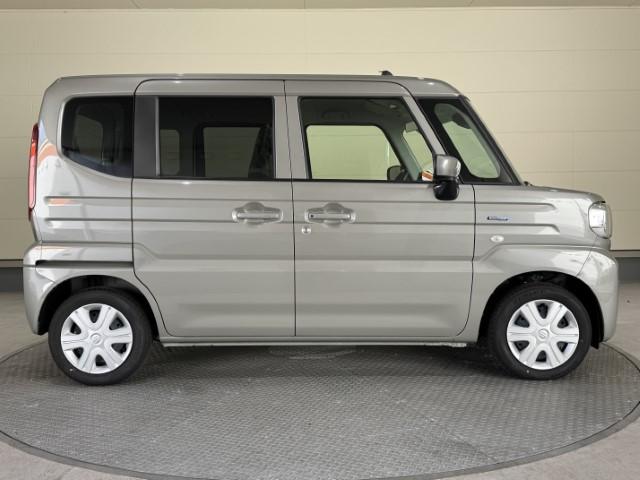 スペーシア ハイブリッドG 届出済未使用車 スズキセーフティサポート 両側スライドドア LEDライト スマートキー オートライト オートエアコン 電動格納ミラー 軽自動車(7枚目)