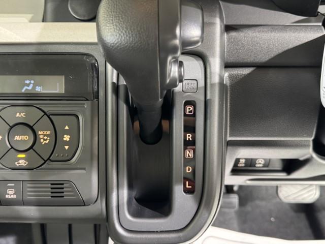 スペーシア ハイブリッドG 届出済未使用車 スズキセーフティサポート 両側スライドドア LEDライト スマートキー オートライト オートエアコン 電動格納ミラー 軽自動車(33枚目)