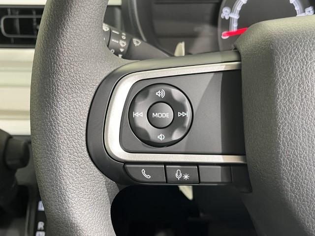 ムーヴキャンバス ストライプスＸ　届出済未使用車　衝突軽減ブレーキ　両側電動スライドドア　電動格納ミラー　アームレスト　シートリフター　ＵＳＢ充電ソケット　アイドリングストップ　オートエアコン　スマートキー　プッシュスタート　軽自動車（18枚目）