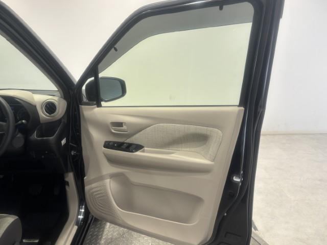 デイズ Ｘ　ちょい乗り車　衝突軽減ブレーキ　プッシュスタート　オートエアコン　電動格納ミラー　オートライト　アームレスト　ステアリングリモコン　シートリフター　軽自動車（31枚目）