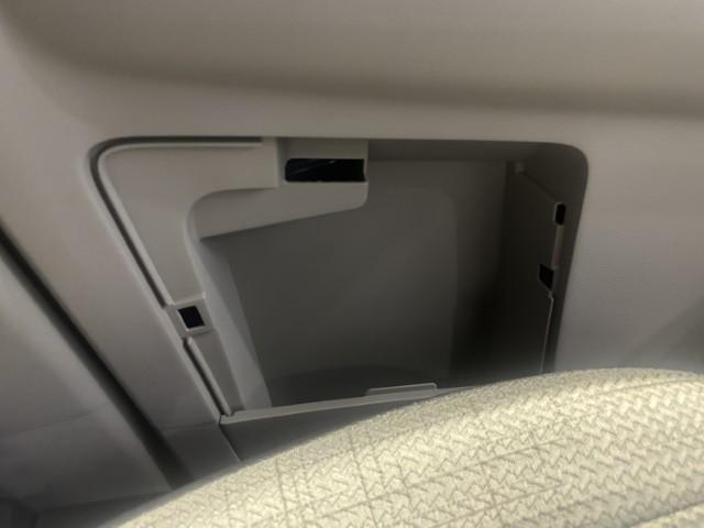 デイズ Ｘ　ちょい乗り車　衝突軽減ブレーキ　プッシュスタート　オートエアコン　電動格納ミラー　オートライト　アームレスト　ステアリングリモコン　シートリフター　軽自動車（43枚目）