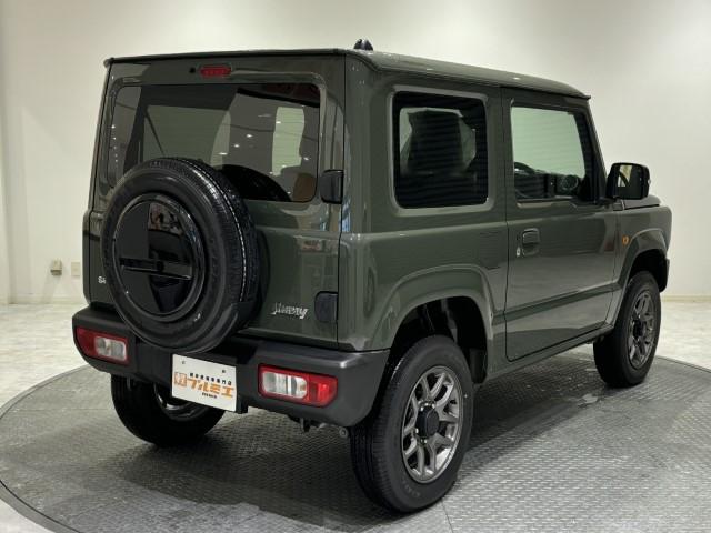 ジムニー XC 届出済未使用車 4WD スズキセーフティサポート 本革巻ステアリング オートエアコン 防汚タイプラゲッジフロア オートライト ヘッドランプウォッシャー 運転席・助手席エアバック 軽自動車(8枚目)
