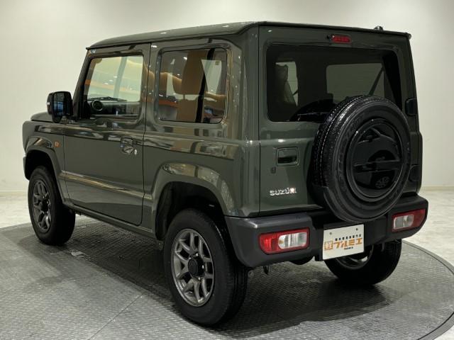 ジムニー XC 届出済未使用車 4WD スズキセーフティサポート 本革巻ステアリング オートエアコン 防汚タイプラゲッジフロア オートライト ヘッドランプウォッシャー 運転席・助手席エアバック 軽自動車(10枚目)