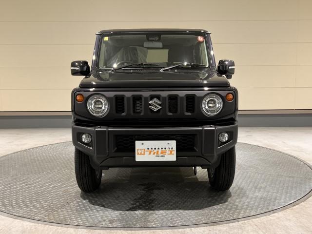 ジムニー ＸＣ　届出済未使用車　４ＷＤ　スズキセーフティサポート　本革巻ステアリング　オートエアコン　防汚タイプラゲッジフロア　オートライト　ヘッドランプウォッシャー　運転席・助手席エアバック　軽自動車（5枚目）