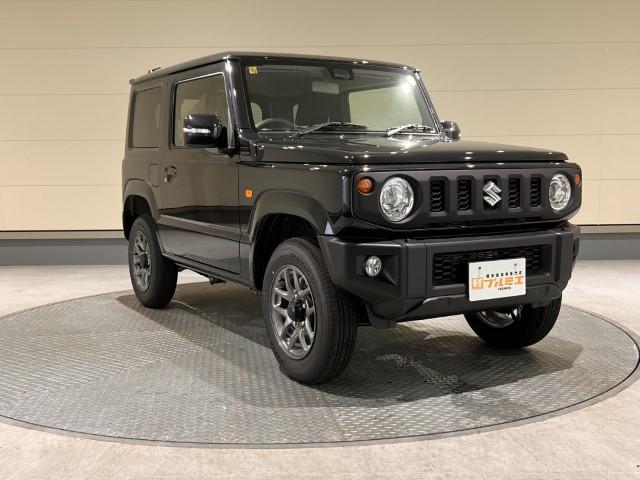 ジムニー ＸＣ　届出済未使用車　４ＷＤ　スズキセーフティサポート　本革巻ステアリング　オートエアコン　防汚タイプラゲッジフロア　オートライト　ヘッドランプウォッシャー　運転席・助手席エアバック　軽自動車（6枚目）