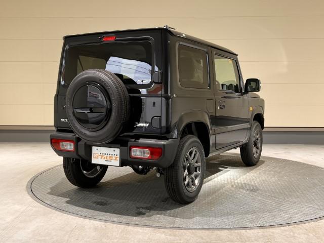 ジムニー ＸＣ　届出済未使用車　４ＷＤ　スズキセーフティサポート　本革巻ステアリング　オートエアコン　防汚タイプラゲッジフロア　オートライト　ヘッドランプウォッシャー　運転席・助手席エアバック　軽自動車（8枚目）
