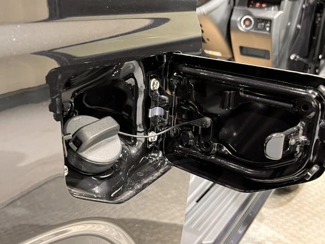 ジムニー ＸＣ　届出済未使用車　４ＷＤ　スズキセーフティサポート　本革巻ステアリング　オートエアコン　防汚タイプラゲッジフロア　オートライト　ヘッドランプウォッシャー　運転席・助手席エアバック　軽自動車（17枚目）