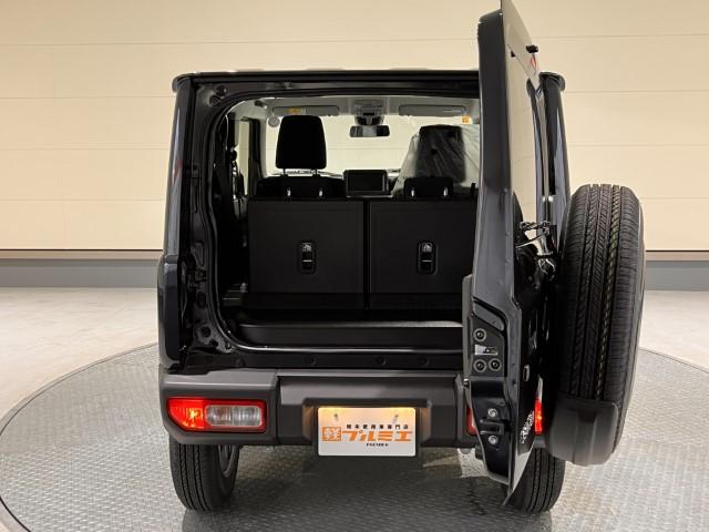 ジムニー ＸＣ　届出済未使用車　４ＷＤ　スズキセーフティサポート　本革巻ステアリング　オートエアコン　防汚タイプラゲッジフロア　オートライト　ヘッドランプウォッシャー　運転席・助手席エアバック　軽自動車（45枚目）