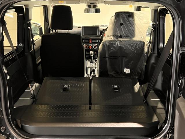 ジムニー ＸＣ　届出済未使用車　４ＷＤ　スズキセーフティサポート　本革巻ステアリング　オートエアコン　防汚タイプラゲッジフロア　オートライト　ヘッドランプウォッシャー　運転席・助手席エアバック　軽自動車（47枚目）