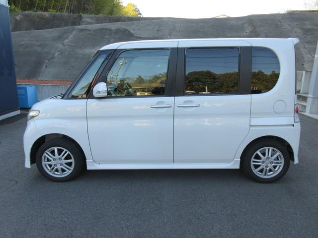 タント カスタムＶセレクション　スマートキー　ナビ　フルセグＴＶ　ＥＴＣ　バックカメラ　ＨＩＤ　オートエアコン　エアバック　タイミングチェーン　イージークローザー　アルミ（7枚目）