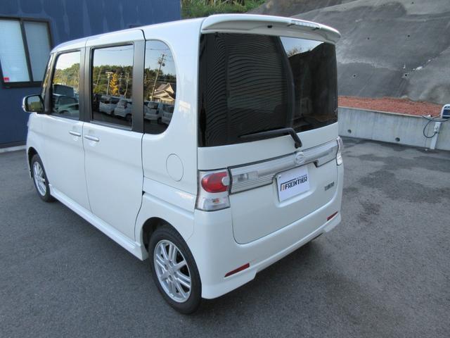 タント カスタムＶセレクション　スマートキー　ナビ　フルセグＴＶ　ＥＴＣ　バックカメラ　ＨＩＤ　オートエアコン　エアバック　タイミングチェーン　イージークローザー　アルミ（9枚目）