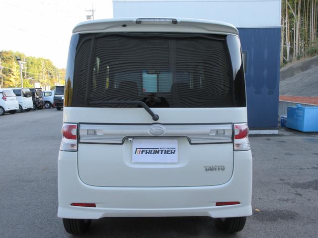 タント カスタムＶセレクション　スマートキー　ナビ　フルセグＴＶ　ＥＴＣ　バックカメラ　ＨＩＤ　オートエアコン　エアバック　タイミングチェーン　イージークローザー　アルミ（10枚目）