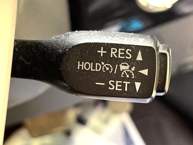 Aツーリングセレクション 禁煙車 純正9インチナビ バックカメラ LEDヘッドライト Bluetooth再生 フルセグTV レーダークルーズコントロール ETC シートヒーター スマートキー ヘッドアップディスプレイ(5枚目)