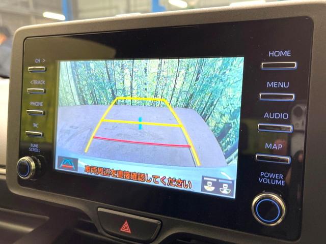 X トヨタセーフティセンス 禁煙車 バックカメラ Bluetooth再生 デイスプレイオーディオ スマートキー オートマチックハイビーム 電動格納ミラー プライバシーガラス(4枚目)