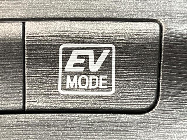 Ｓ　禁煙車　純正ナビ　バックカメラ　ＨＩＤヘッドライト　フルセグＴＶ　バックカメラ　Ｂｌｕｅｔｏｏｔｈ再生　ＥＴＣ　ドライブレコーダー　オートライト　スマートキー　オートエアコン(34枚目)