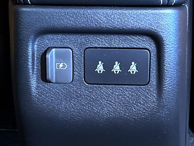 キックス X ツートーンインテリアエディション 純正9型ナビ 全周囲カメラ プロパイロット シートヒーター ETC 禁煙車 ステアリングヒーター デジタルインナーミラー LEDヘッドライト インテリキー ルーフレール 電子パーキング(27枚目)