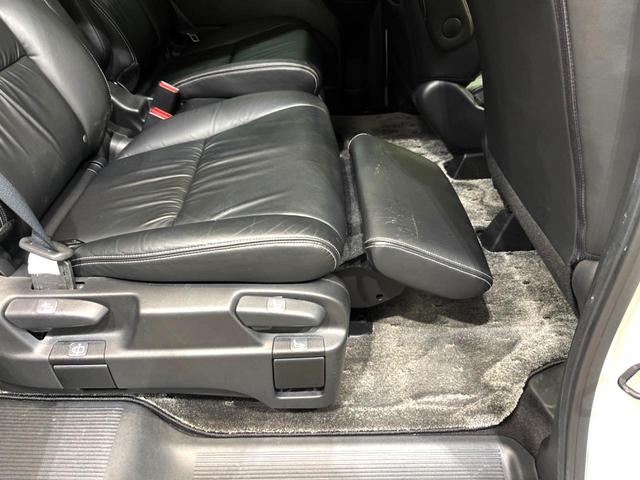 オデッセイ アブソルート・ＥＸ　純正８型ナビ　全周囲カメラ　後席モニター　黒本革シート　シートヒーター　両側電動スライドドア　ＢＳＭ　ＬＥＤヘッドライト　クルーズコントロール　ＥＴＣ　スマートキー　本革巻きステアリング（37枚目）