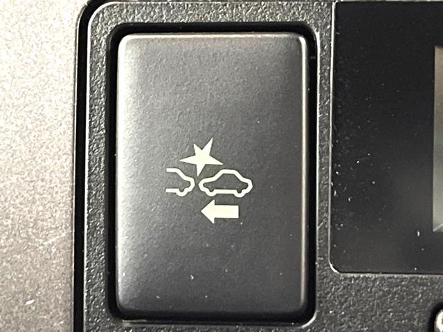 ハイエースバン スーパーＧＬ　ダークプライムＩＩ　ディーゼル　４ＷＤ　禁煙車　純正ナビ　全周囲カメラ　両側電動スライドドア　デジタルインナーミラー　ＥＴＣ　スマートキー　ＬＥＤヘッドライト　トヨタセーフティセンス　衝突軽減　車線逸脱防止（6枚目）