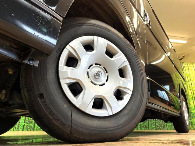 ハイエースバン スーパーＧＬ　ダークプライムＩＩ　ディーゼル　４ＷＤ　禁煙車　純正ナビ　全周囲カメラ　両側電動スライドドア　デジタルインナーミラー　ＥＴＣ　スマートキー　ＬＥＤヘッドライト　トヨタセーフティセンス　衝突軽減　車線逸脱防止（15枚目）