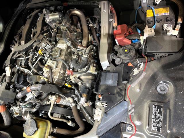 ハイエースバン スーパーＧＬ　ダークプライムＩＩ　ディーゼル　４ＷＤ　禁煙車　純正ナビ　全周囲カメラ　両側電動スライドドア　デジタルインナーミラー　ＥＴＣ　スマートキー　ＬＥＤヘッドライト　トヨタセーフティセンス　衝突軽減　車線逸脱防止（20枚目）