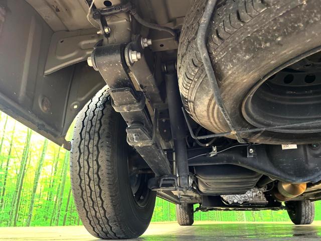 ハイエースバン スーパーＧＬ　ダークプライムＩＩ　ディーゼル　４ＷＤ　禁煙車　純正ナビ　全周囲カメラ　両側電動スライドドア　デジタルインナーミラー　ＥＴＣ　スマートキー　ＬＥＤヘッドライト　トヨタセーフティセンス　衝突軽減　車線逸脱防止（22枚目）