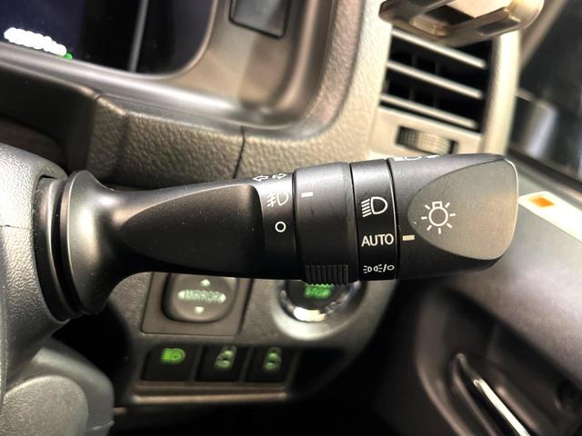 ハイエースバン スーパーＧＬ　ダークプライムＩＩ　ディーゼル　４ＷＤ　禁煙車　純正ナビ　全周囲カメラ　両側電動スライドドア　デジタルインナーミラー　ＥＴＣ　スマートキー　ＬＥＤヘッドライト　トヨタセーフティセンス　衝突軽減　車線逸脱防止（38枚目）