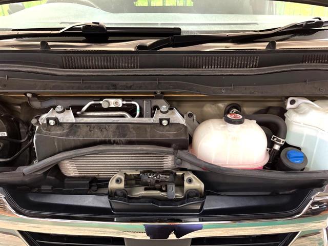 ハイエースバン スーパーＧＬ　ダークプライムＩＩ　ディーゼル　４ＷＤ　禁煙車　純正ナビ　全周囲カメラ　両側電動スライドドア　デジタルインナーミラー　ＥＴＣ　スマートキー　ＬＥＤヘッドライト　トヨタセーフティセンス　衝突軽減　車線逸脱防止（53枚目）