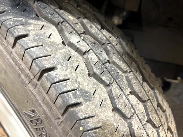 ハイエースバン スーパーＧＬ　ダークプライムＩＩ　ディーゼル　４ＷＤ　禁煙車　純正ナビ　全周囲カメラ　両側電動スライドドア　デジタルインナーミラー　ＥＴＣ　スマートキー　ＬＥＤヘッドライト　トヨタセーフティセンス　衝突軽減　車線逸脱防止（60枚目）