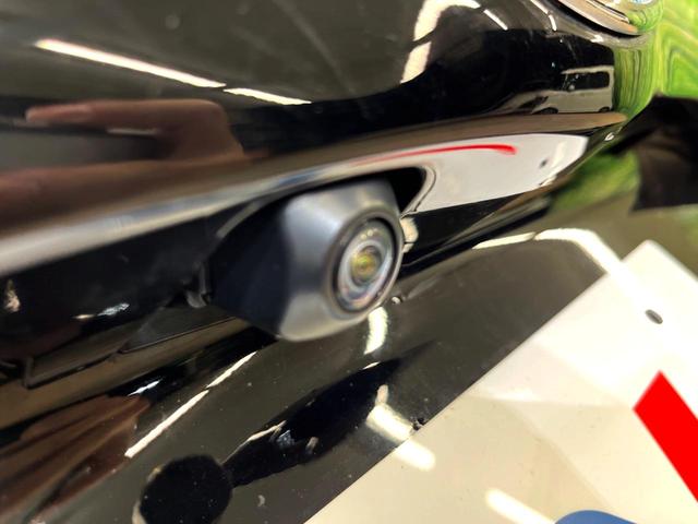 ヤリス ハイブリッドＺ　純正ナビ　全周囲カメラ　衝突被害軽減システム　レーダークルーズ　禁煙車　ドラレコ　コーナーセンサー　ＬＥＤヘッド　ＥＴＣ　シートヒーター　オートハイビーム　パークアシスト　オートライト　オートエアコン（32枚目）