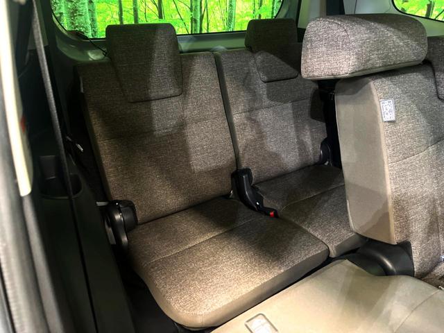 シエンタ ハイブリッドＺ　７人乗　純正１０．５型ナビ　全周囲カメラ　両側電動スライド　シートヒーター　ＢＳＭ　ＬＥＤヘッドライト　ＥＴＣ　スマートキー　レーダークルーズ　衝突軽減　車線逸脱防止　クリアランスソナー（12枚目）