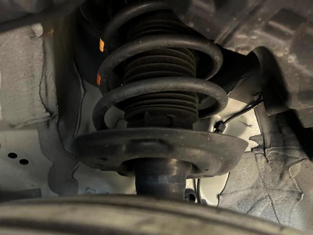 シエンタ ハイブリッドＺ　７人乗　純正１０．５型ナビ　全周囲カメラ　両側電動スライド　シートヒーター　ＢＳＭ　ＬＥＤヘッドライト　ＥＴＣ　スマートキー　レーダークルーズ　衝突軽減　車線逸脱防止　クリアランスソナー（23枚目）