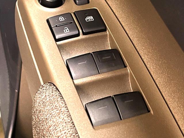 シエンタ ハイブリッドＺ　７人乗　純正１０．５型ナビ　全周囲カメラ　両側電動スライド　シートヒーター　ＢＳＭ　ＬＥＤヘッドライト　ＥＴＣ　スマートキー　レーダークルーズ　衝突軽減　車線逸脱防止　クリアランスソナー（37枚目）