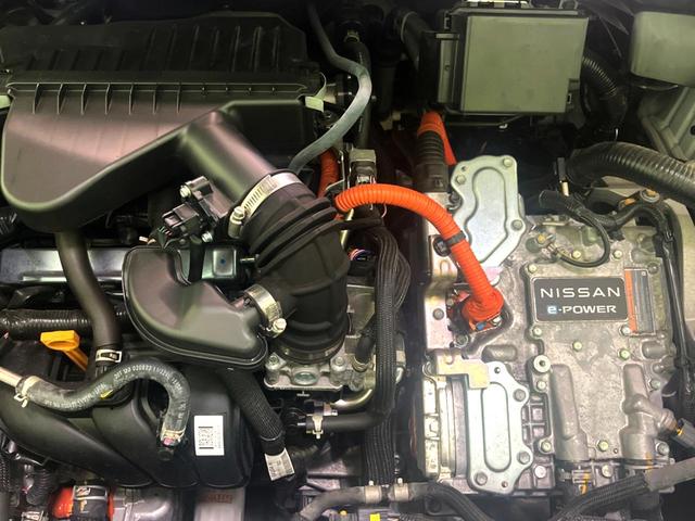 ノート Ｘ　純正９型ナビ　全周囲カメラ　デジタルインナーミラー　衝突被害軽減システム　プロパイロット　禁煙車　コーナーセンサー　ＬＥＤヘッド　ＥＴＣ２．０　オートハイビーム　オートライト　オートエアコン（19枚目）