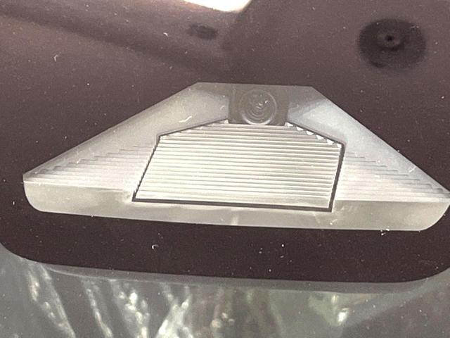 ＷＲ－Ｖ Ｘ　登録済未使用車　純正８型ナビ　バックカメラ　衝突被害軽減システム　レーダークルーズ　Ｂｌｕｅｔｏｏｔｈ　フルセグＴＶ　コーナーセンサー　スマートキー　ＬＥＤヘッド　オートライト　車線逸脱抑制機能（3枚目）