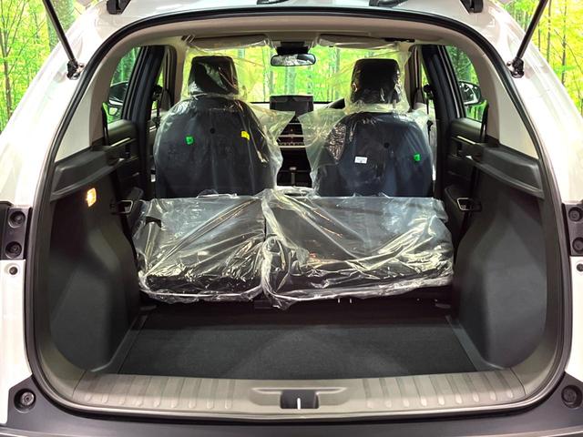 ＷＲ－Ｖ Ｘ　登録済未使用車　純正８型ナビ　バックカメラ　衝突被害軽減システム　レーダークルーズ　Ｂｌｕｅｔｏｏｔｈ　フルセグＴＶ　コーナーセンサー　スマートキー　ＬＥＤヘッド　オートライト　車線逸脱抑制機能（14枚目）