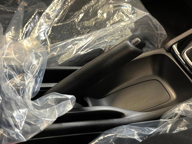 ＷＲ－Ｖ Ｘ　登録済未使用車　純正８型ナビ　バックカメラ　衝突被害軽減システム　レーダークルーズ　Ｂｌｕｅｔｏｏｔｈ　フルセグＴＶ　コーナーセンサー　スマートキー　ＬＥＤヘッド　オートライト　車線逸脱抑制機能（41枚目）